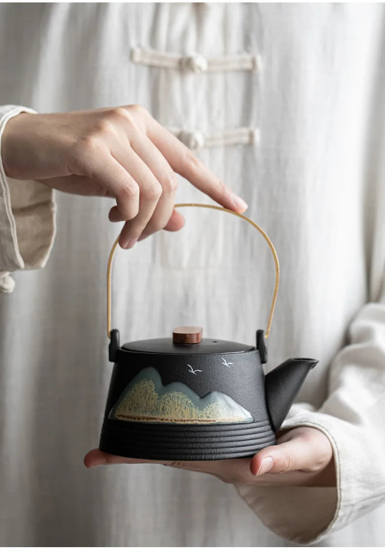Chau Honor Teapots