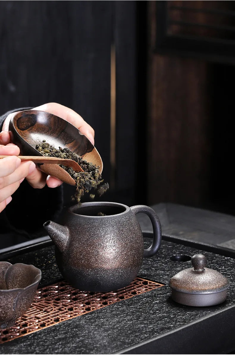 High-grade Coarse Pottery Teapot